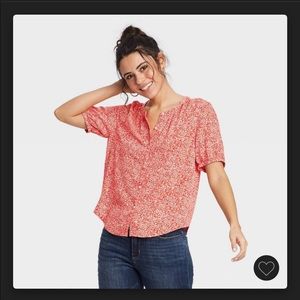 Universal Thread Women’s Red & White Tie Front Button Down Short Sleeve Blouse